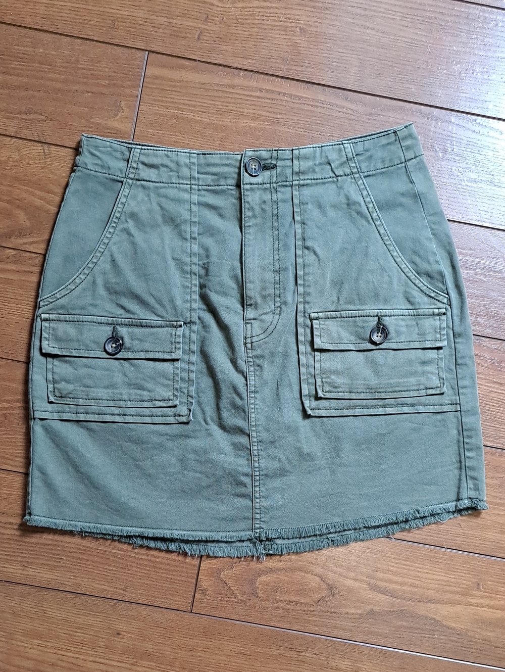 Sanctuary Cargo Utility Mini Skirt Olive Green Raw Hem Size 27